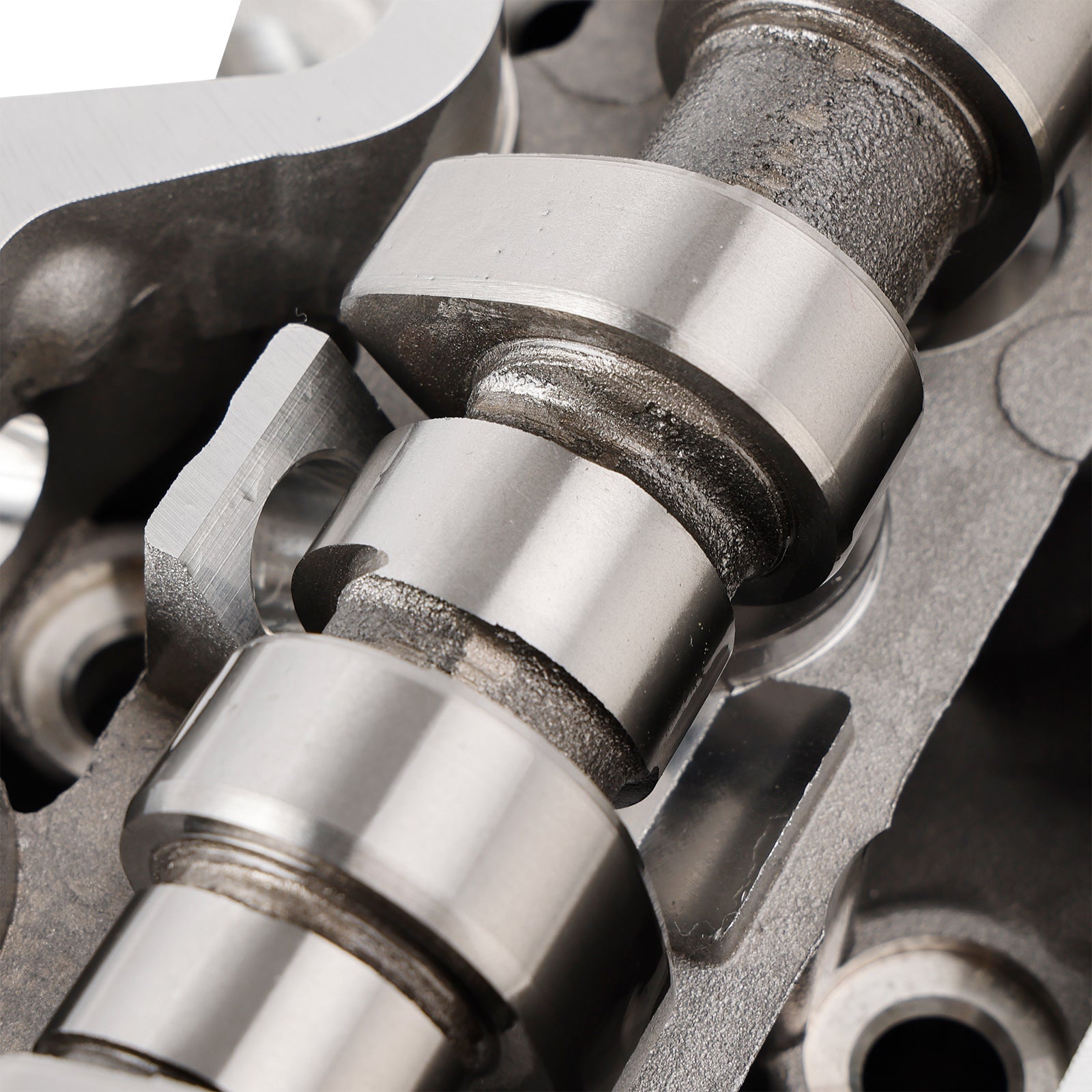 Glava motorja za Volkswagen Crafter 30-35 2.5 TDI (2E, 2F) letniki 2006-2013 - Koda motorja BJJ BJK CEBB BJL CECA CECB BJM - Proizvajalčev del 076103351E