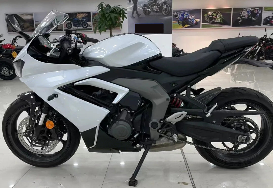 Kit de carénage injecté en plastique ABS pour Triumph Daytona 660 2024-2025