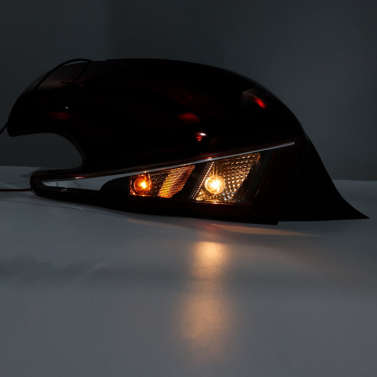 Feu arrière gauche à LED pour Peugeot 208 (modèles restylés, 2015-2019) - Référence : 9825601280