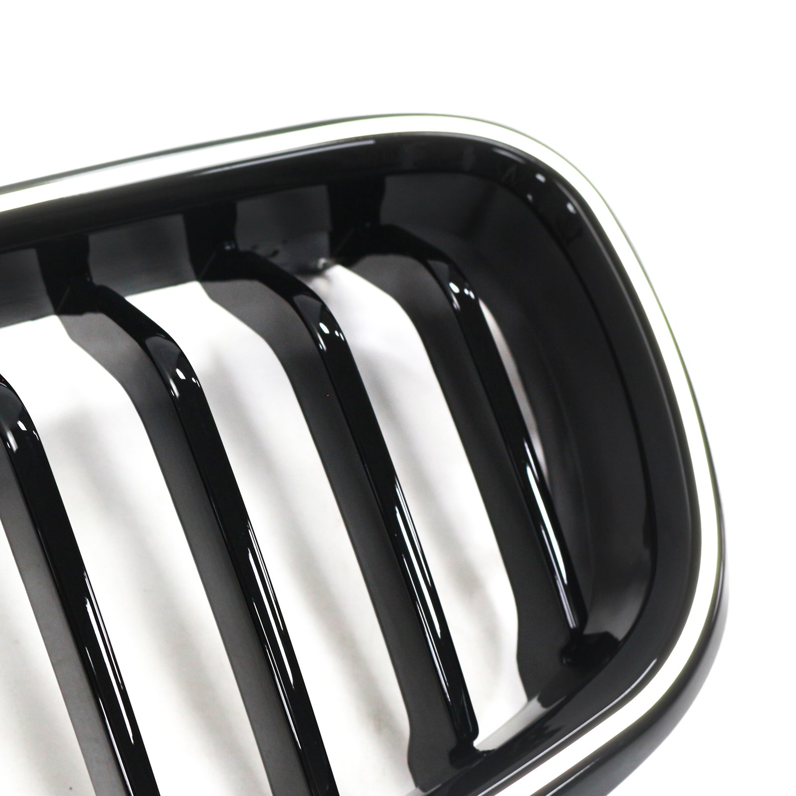 Grille de calandre avant noire brillante pour BMW Série 3 F31 Touring 2012-2019 51137263481 51137255412