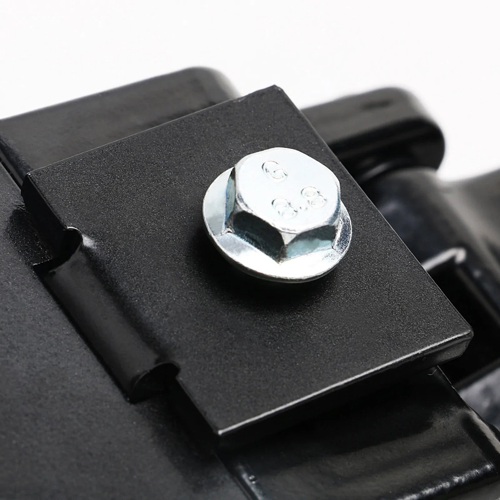 75306-01A Wysuwany zderzak BedStep na lata 2010-2018 Ram 1500/2500/3500