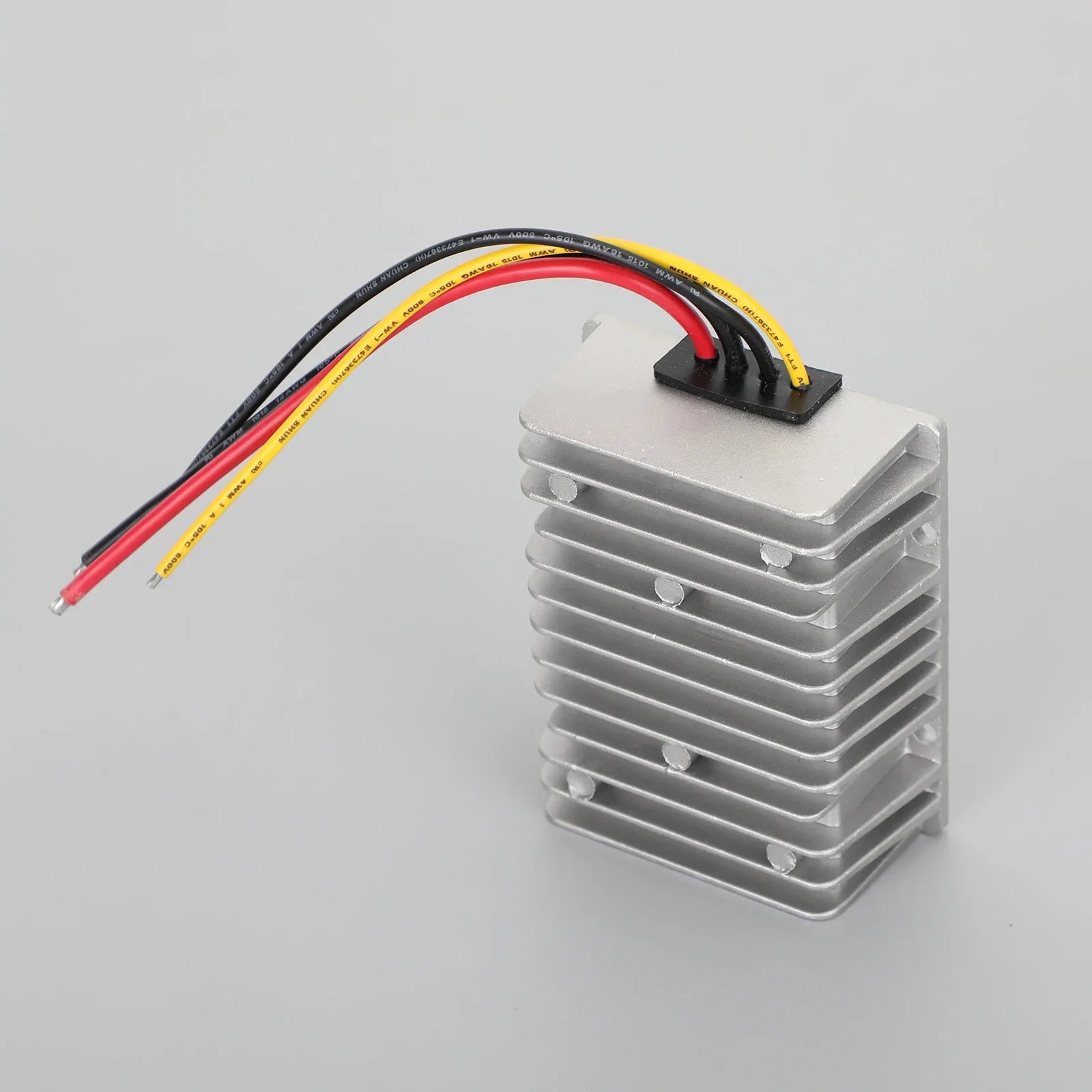 10A 480W Étanche DC/DC Convertisseur Régulateur D'alimentation 24V Intensifier Jusqu'à 48V